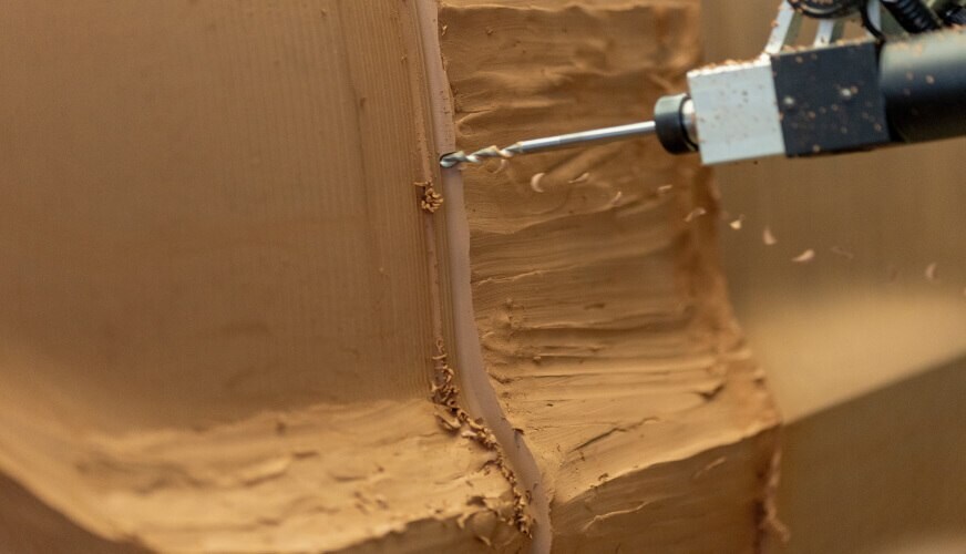 Even though the latest technologies and digital tools are a key part of the design process, making full-scale clay models is an essential part of the validation process.