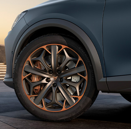new cupra formentor compact suv with Brembo brakes and 19-inch machined alloy wheels in copper