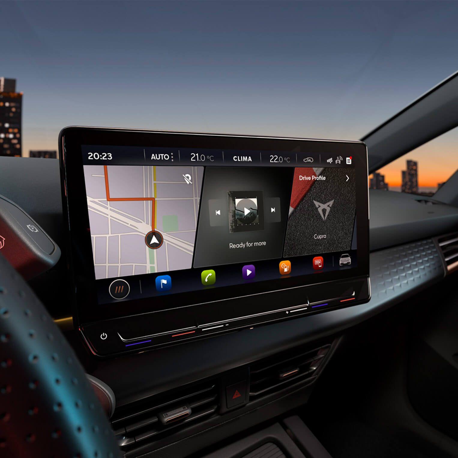 detailed-view-of-navi-system-12inch-with-split-screen 